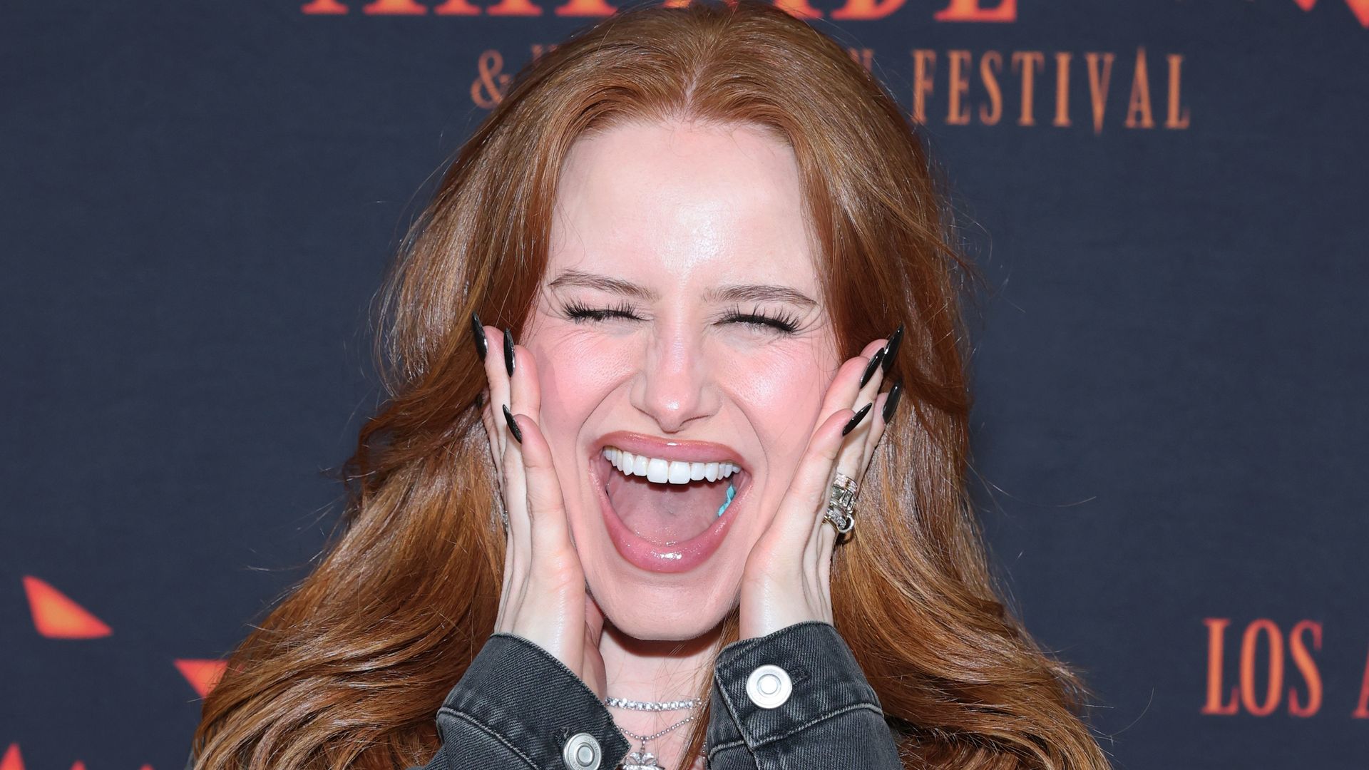 Madelaine-Petsch-sch-tzt-enge-Riverdale-Freundschaften