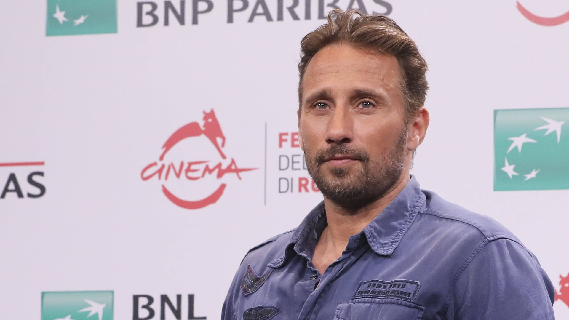 Matthias-Schoenaerts-wird-zu-sechs-Monaten-Haft-verurteilt