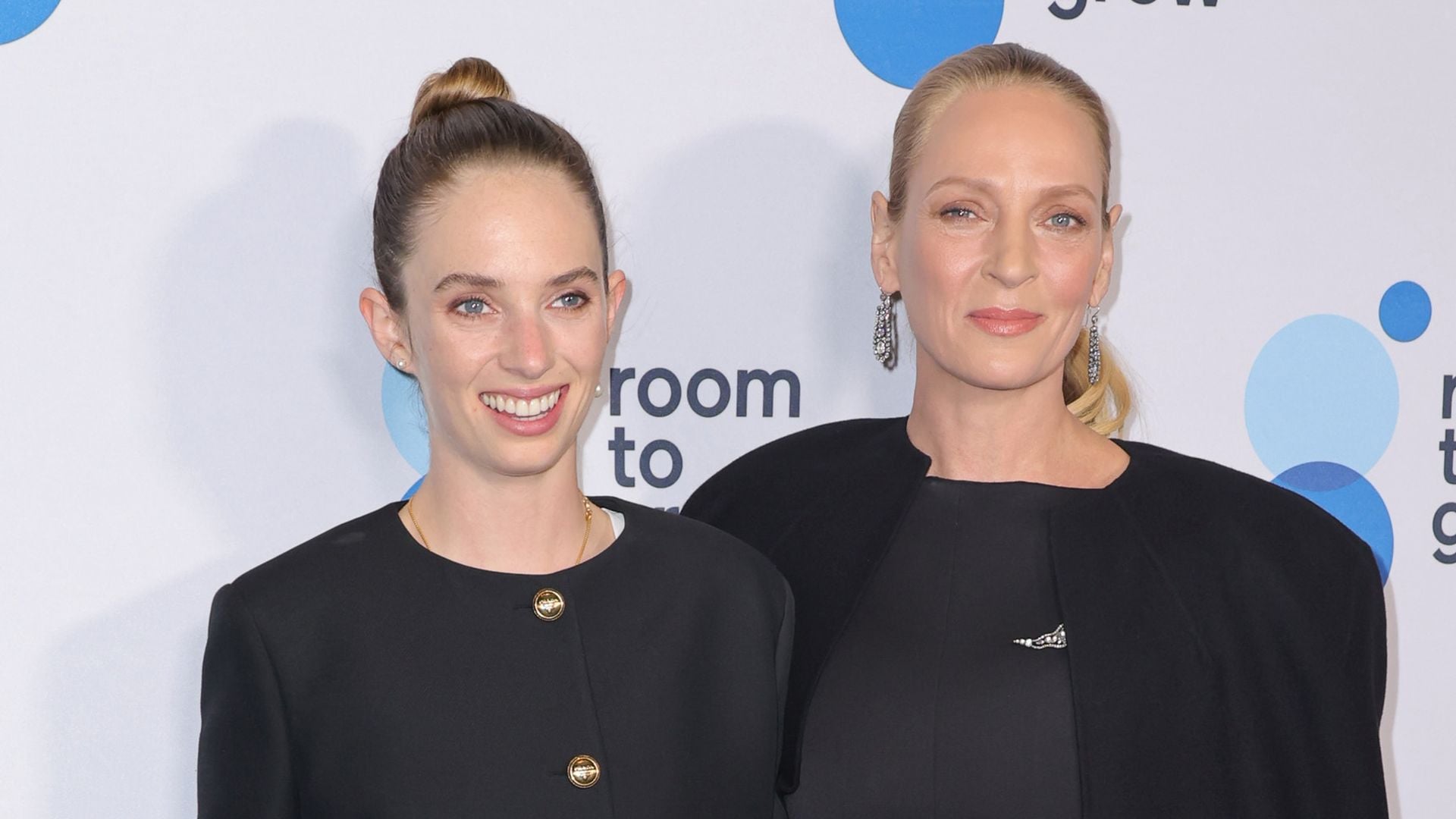 Maya-Hawke-packt-ber-Mama-Uma-Thurmans-Hexenmittel-aus