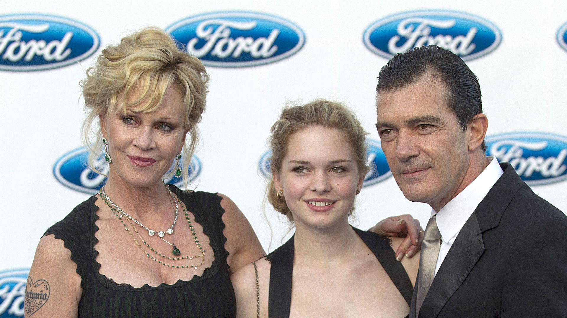 Melanie-Griffith-schw-rmt-von-Traumhochzeit-ihrer-Tochter