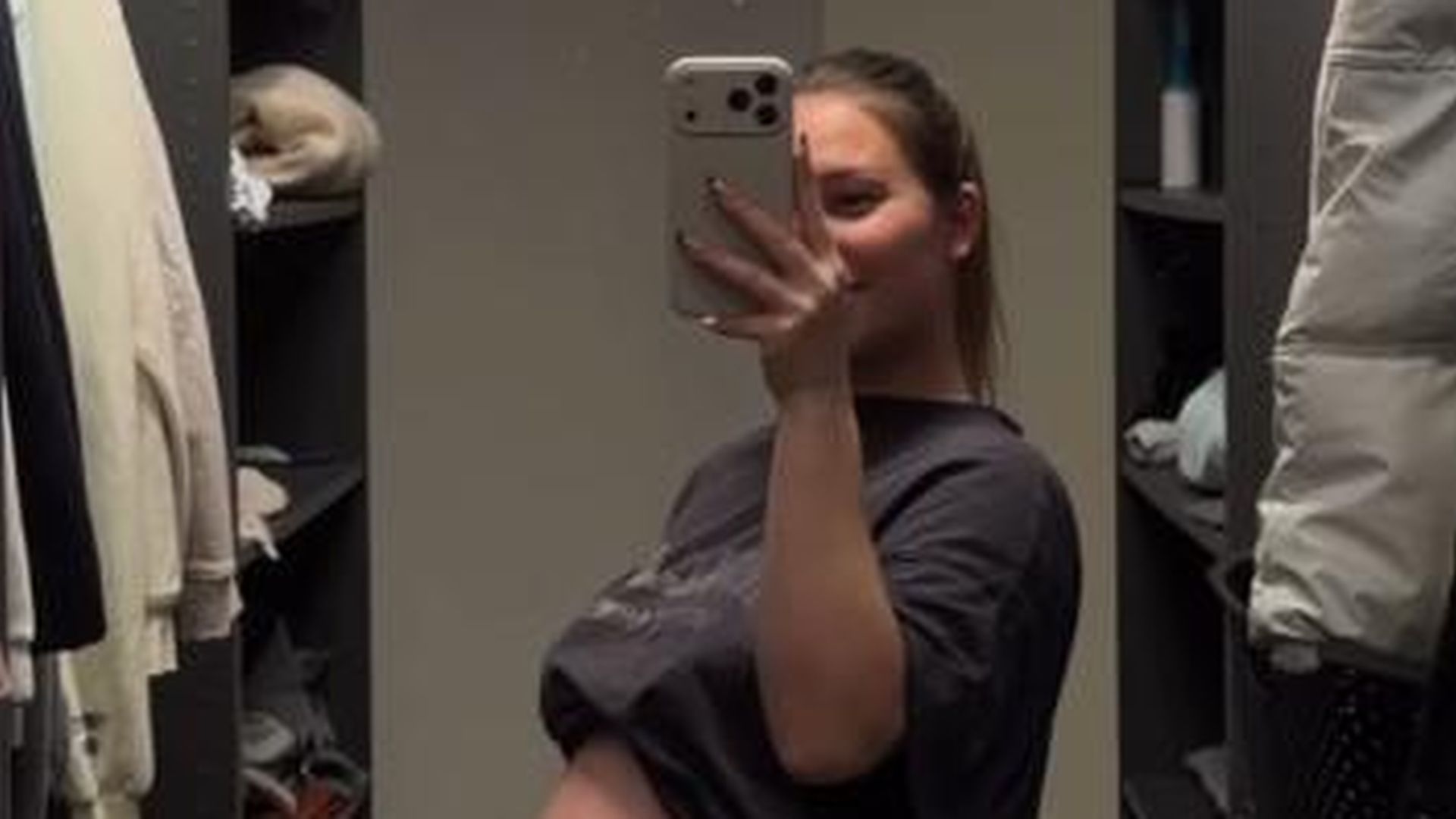 Unbeschreiblich-Melina-Hoch-ber-Babys-ersten-Tritte