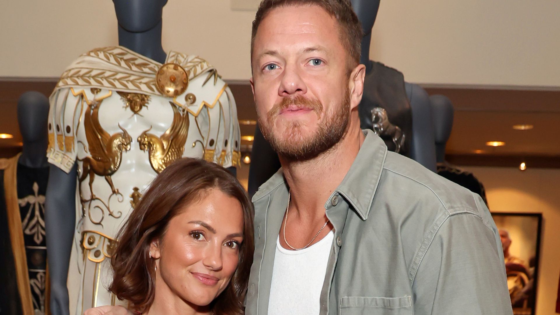 Minka-Kelly-weicht-Fragen-zu-ihrem-Partner-Dan-Reynolds-aus