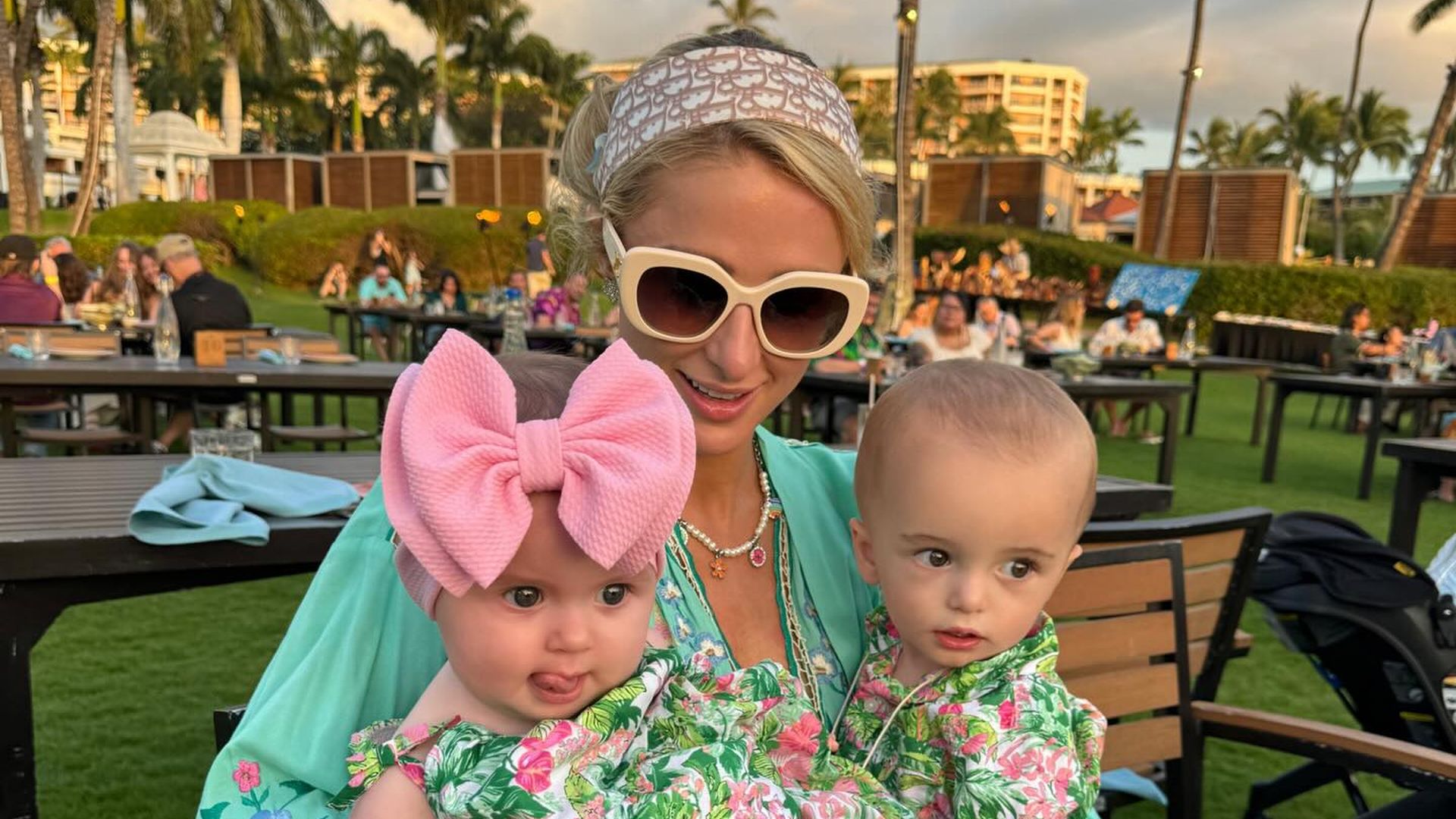 Plant-Paris-Hilton-Kind-Nummer-drei-mit-Carter-Reum-