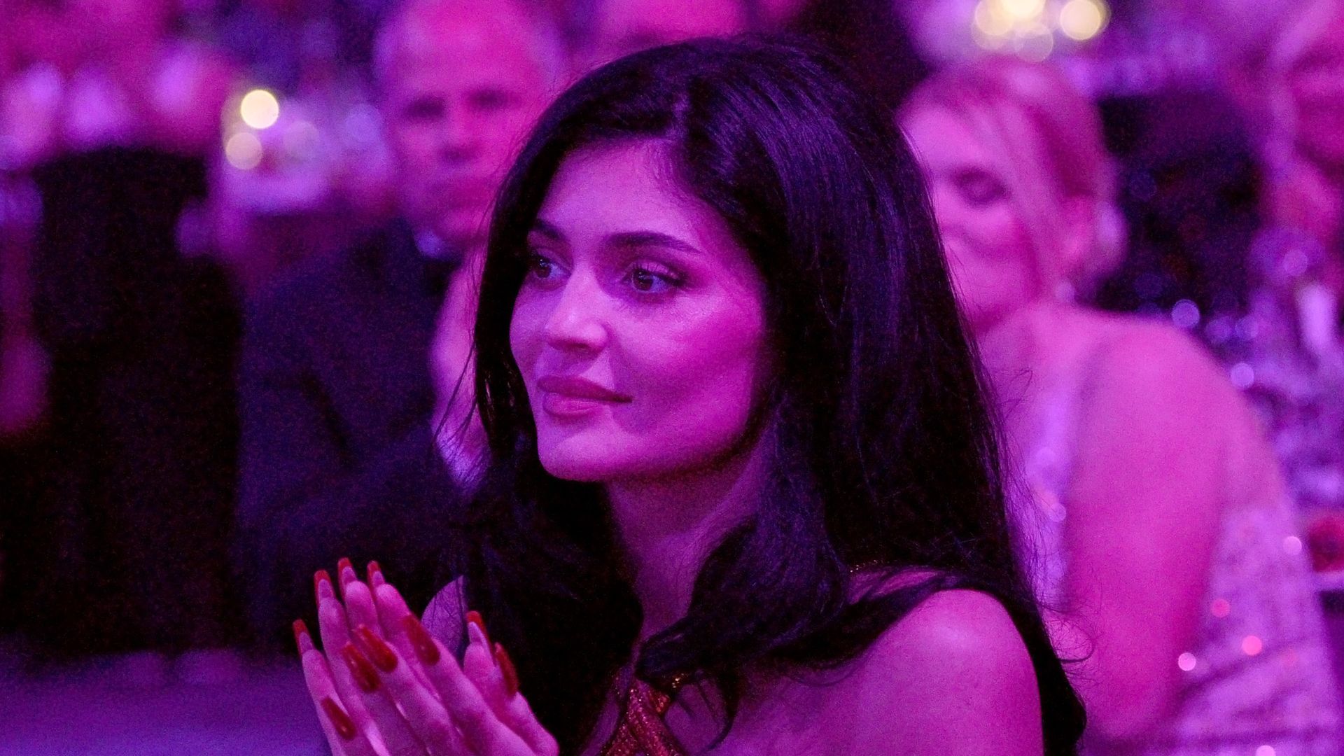 Kylie-Jenner-strahlt-f-r-Timoth-e-bei-Filmfestival-Auftritt