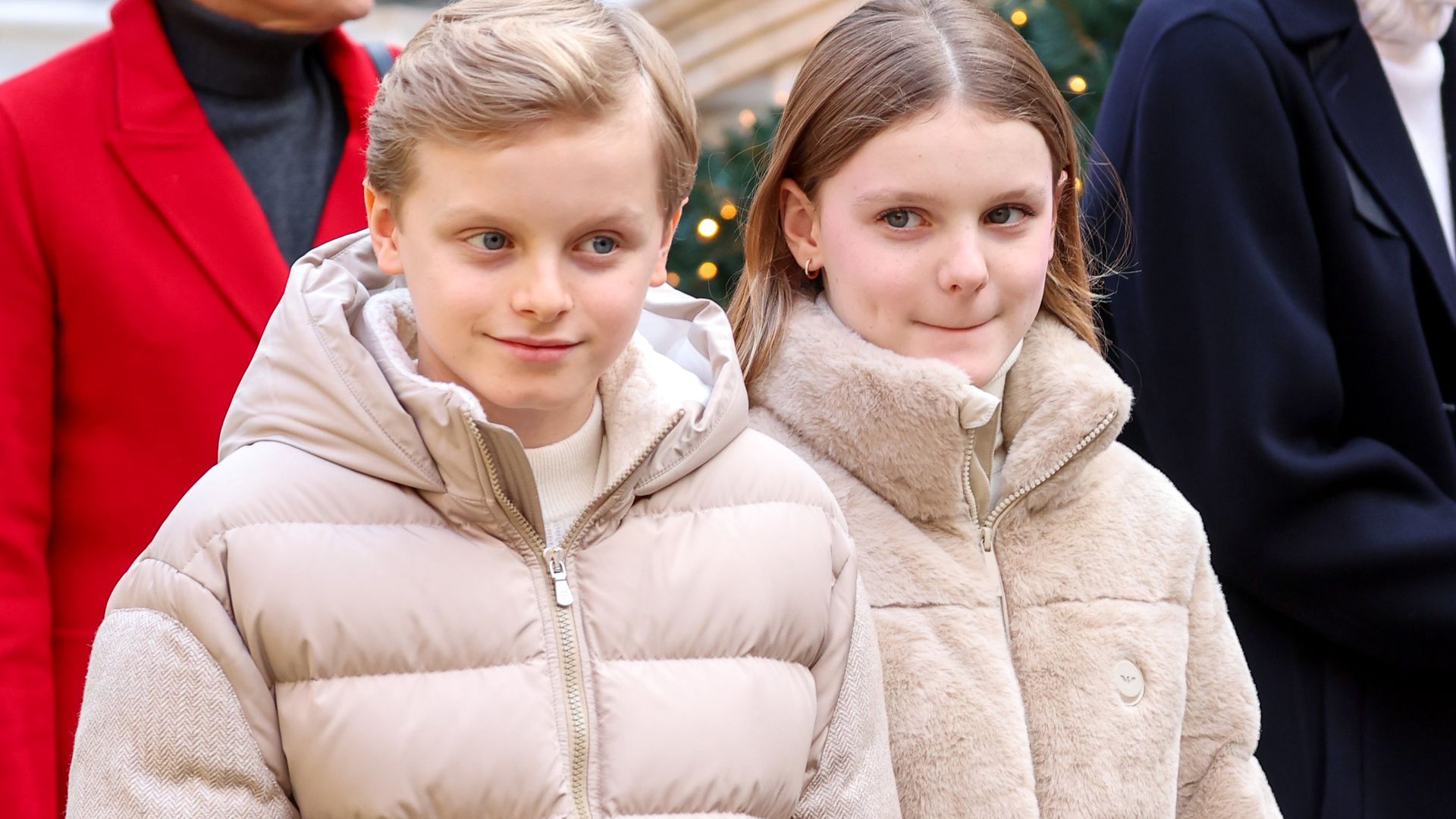 So-erwachsen-Monacos-Zwillinge-brillieren-bei-Neujahrsgru-