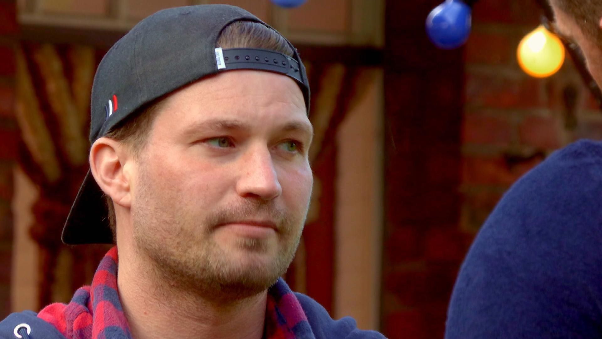 Nach Kevin-Flirt: Würde Raúl Richter was mit Männern haben?