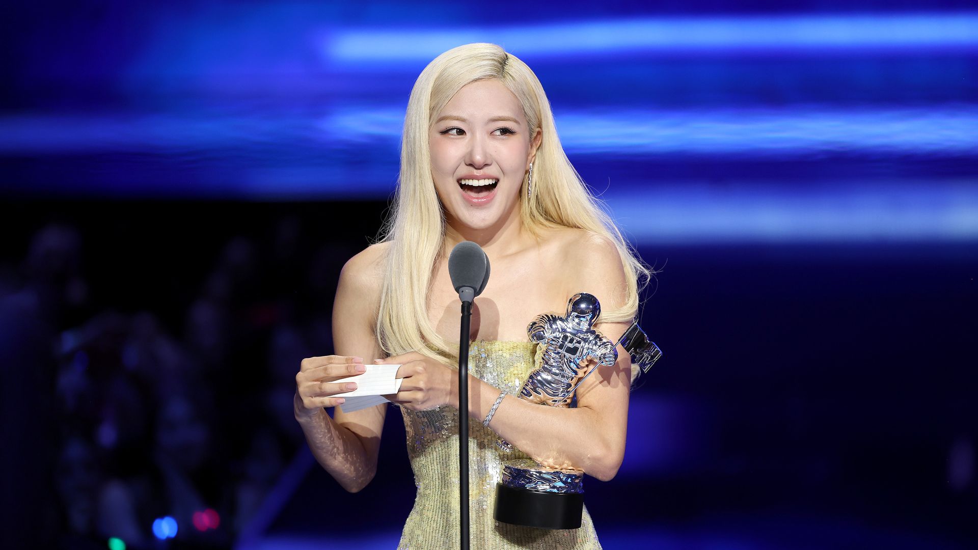 Mit-Pr-sidentenpreis-geehrt-Blackpinks-Ros-bricht-Rekorde