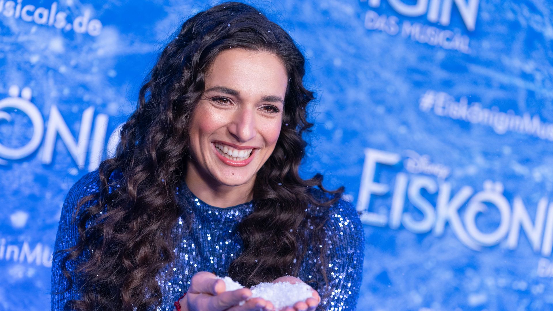 Danach-sucht-Backqueen-Sally-zcan-in-einem-neuen-Mann