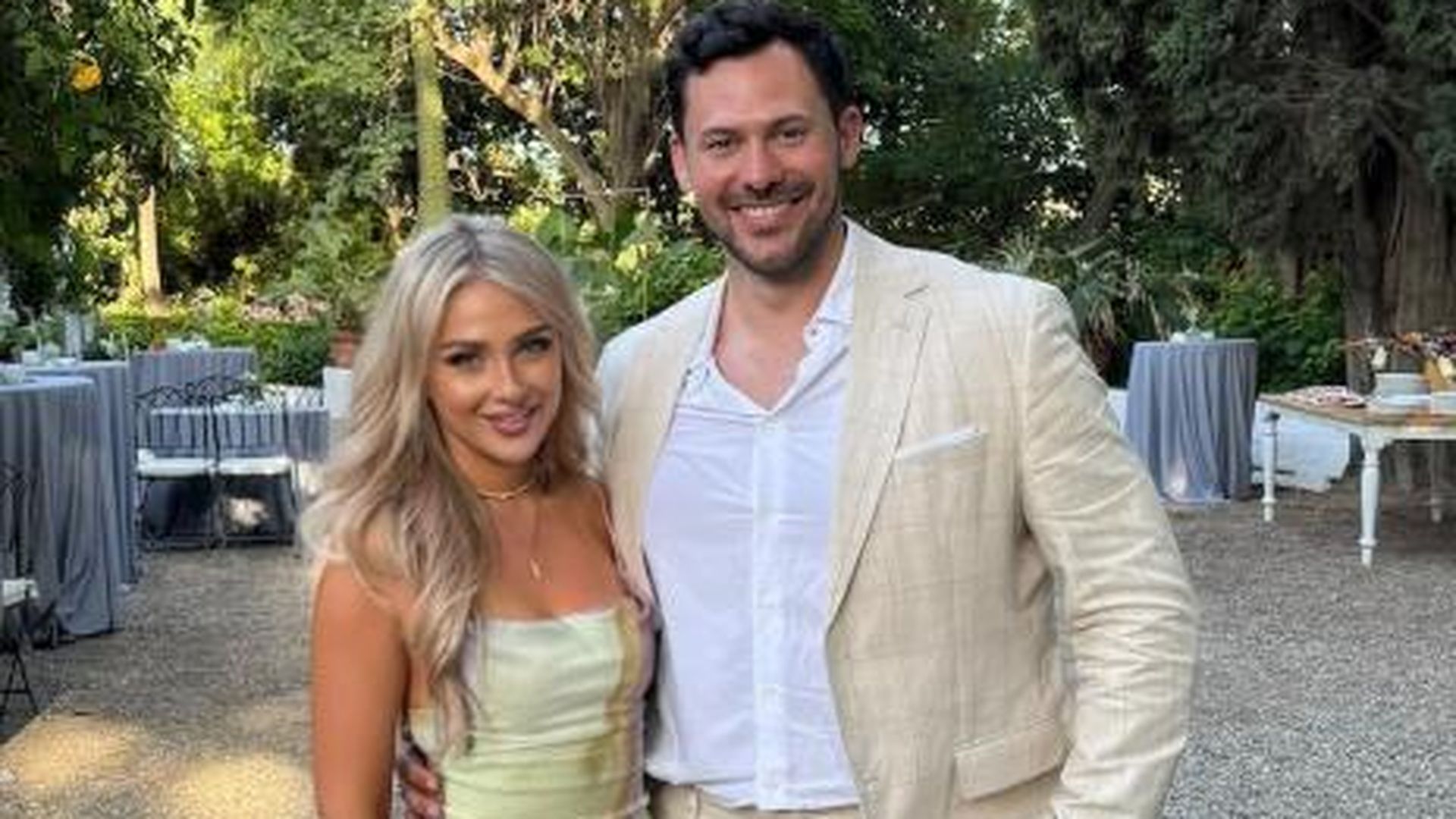Sebastian-Klaus-und-seine-Jenny-werden-im-Ausland-heiraten