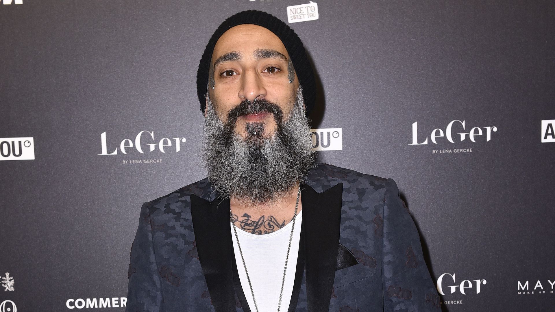 Nach-Dubai-gezogen-Senay-G-lers-Erkl-rung-daf-r-berrascht