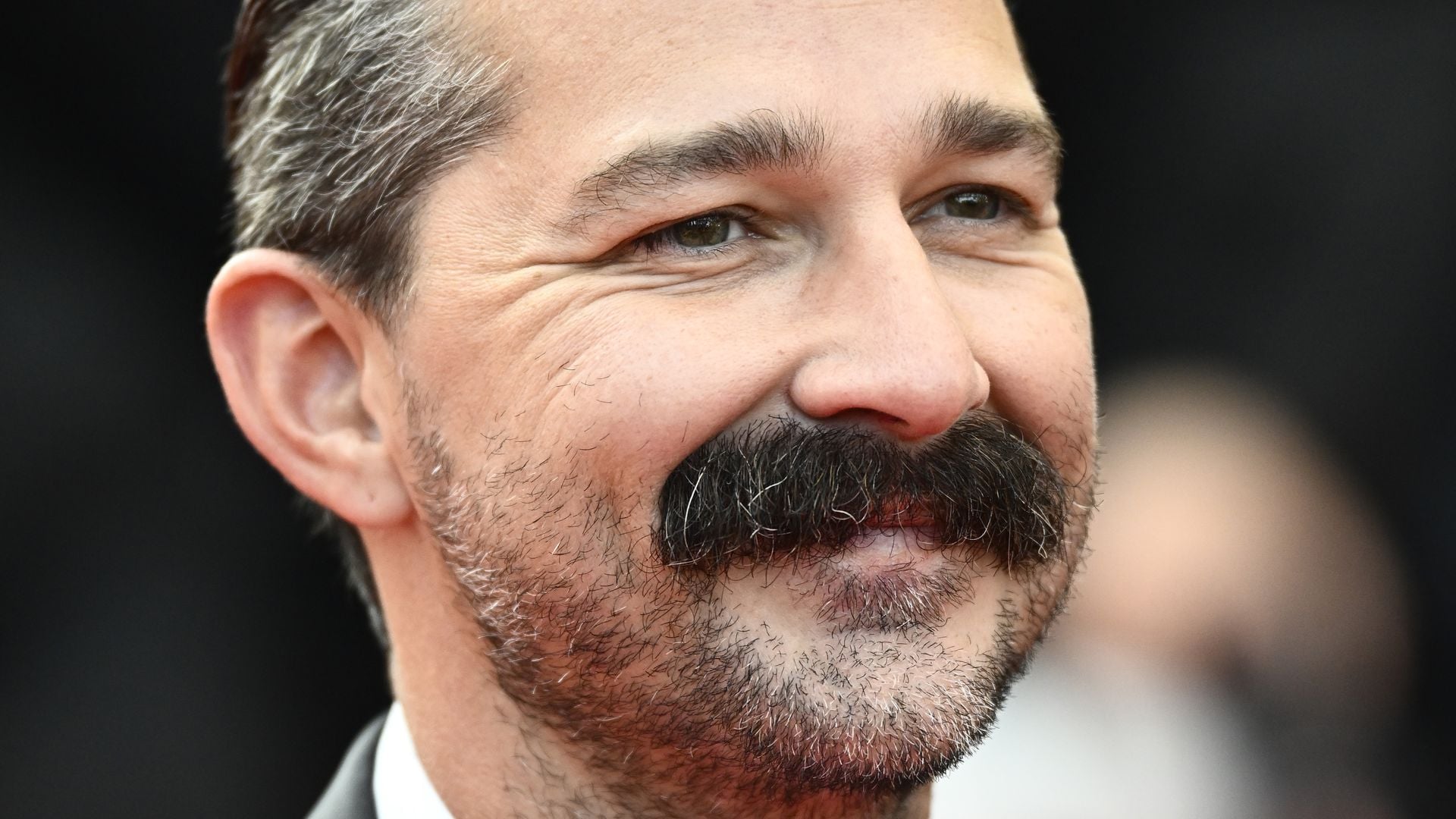 Shia-LaBeouf-packt-aus-Vater-vergraulte-Lucy-Liu-vom-Set