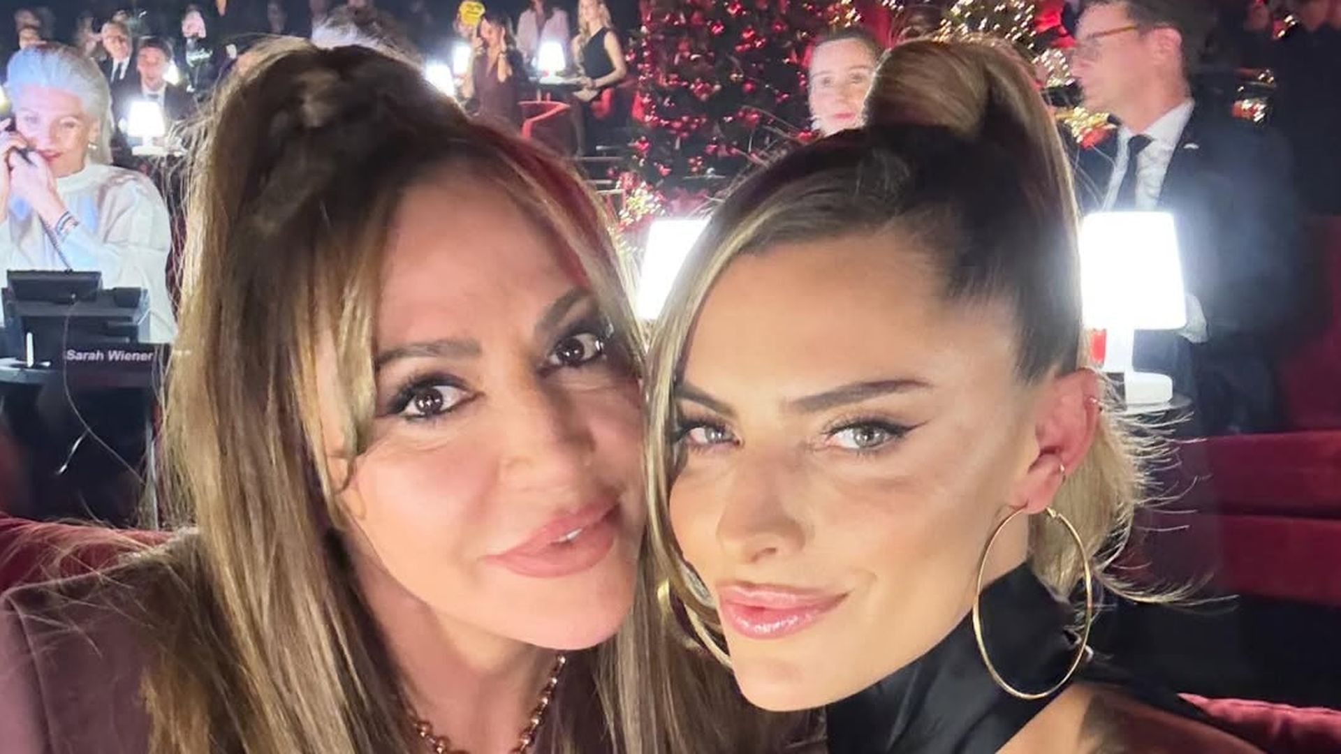 B-se-Simone-und-Sophia-Thomalla-heftiger-Kritik-ausgesetzt