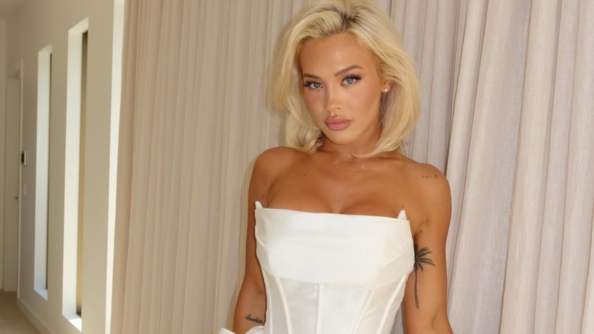 Feuerwehrmann-erz-hlt-Tammy-Hembrow-hat-ihn-geghostet