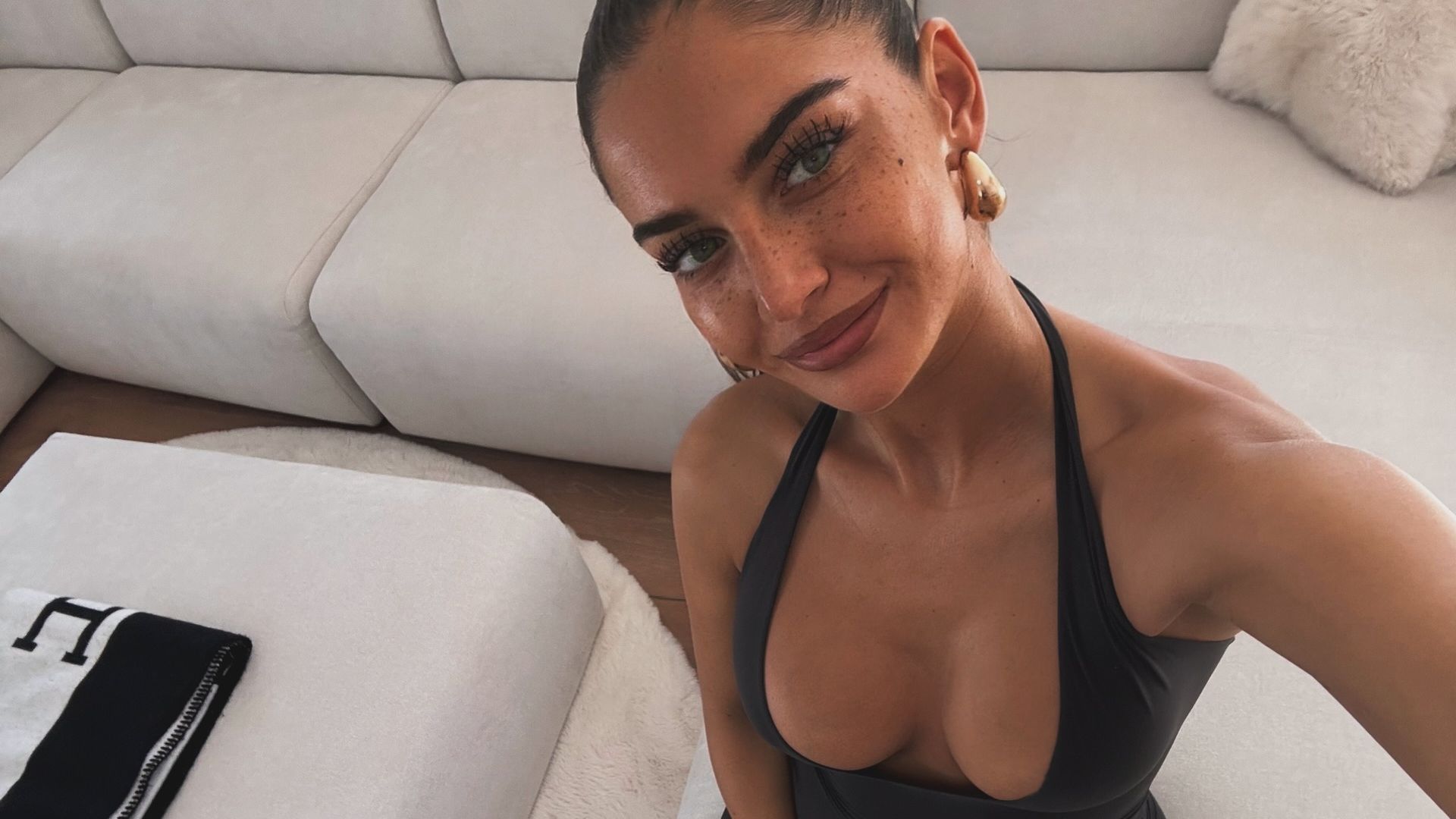 Malou-Joli-Tanja-Makari-ist-zum-ersten-Mal-Mama-geworden