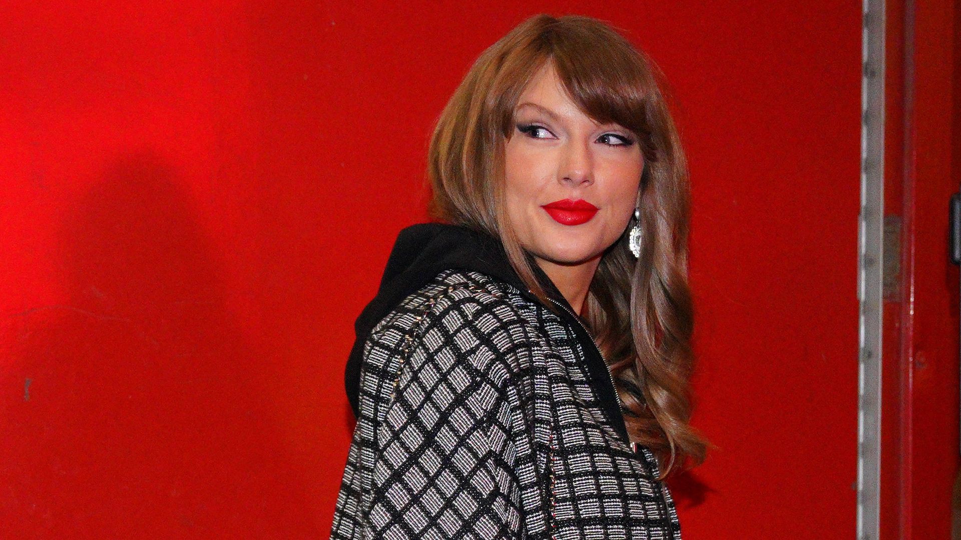 Papa-zuliebe-Taylor-Swift-spendet-f-r-weiteren-guten-Zweck