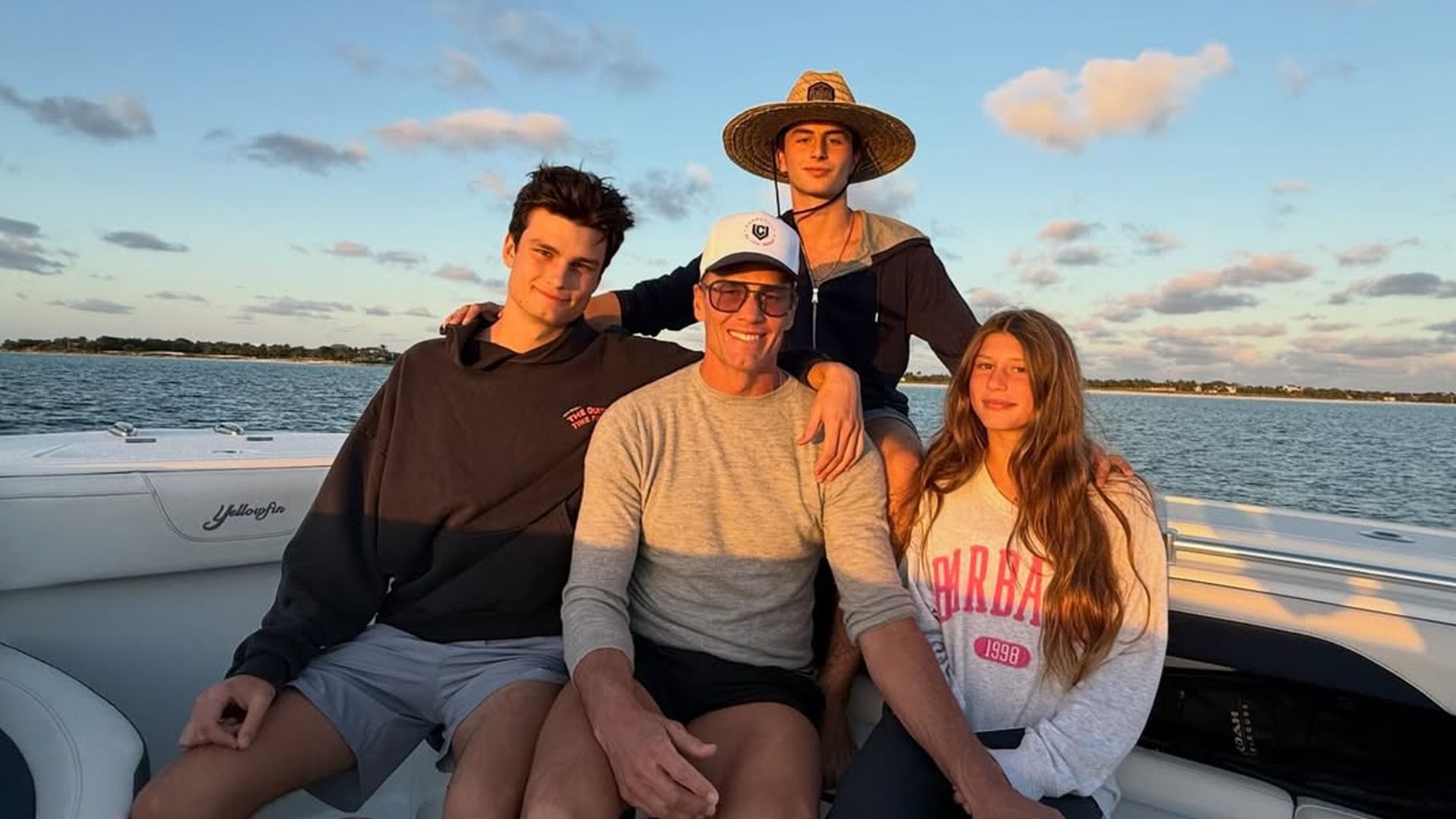 R-hrender-Post-Tom-Brady-feiert-Weihnachten-mit-seinen-Kids