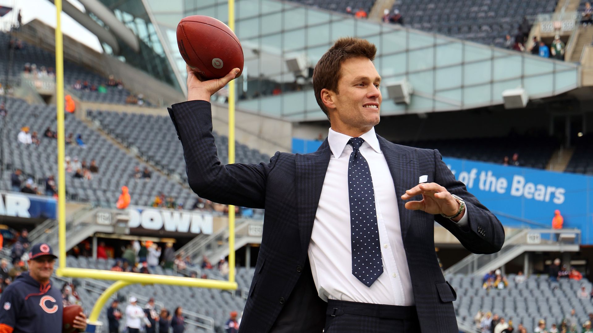 Tom-Brady-tr-gt-Namen-seiner-Kinder-auf-goldener-Kette