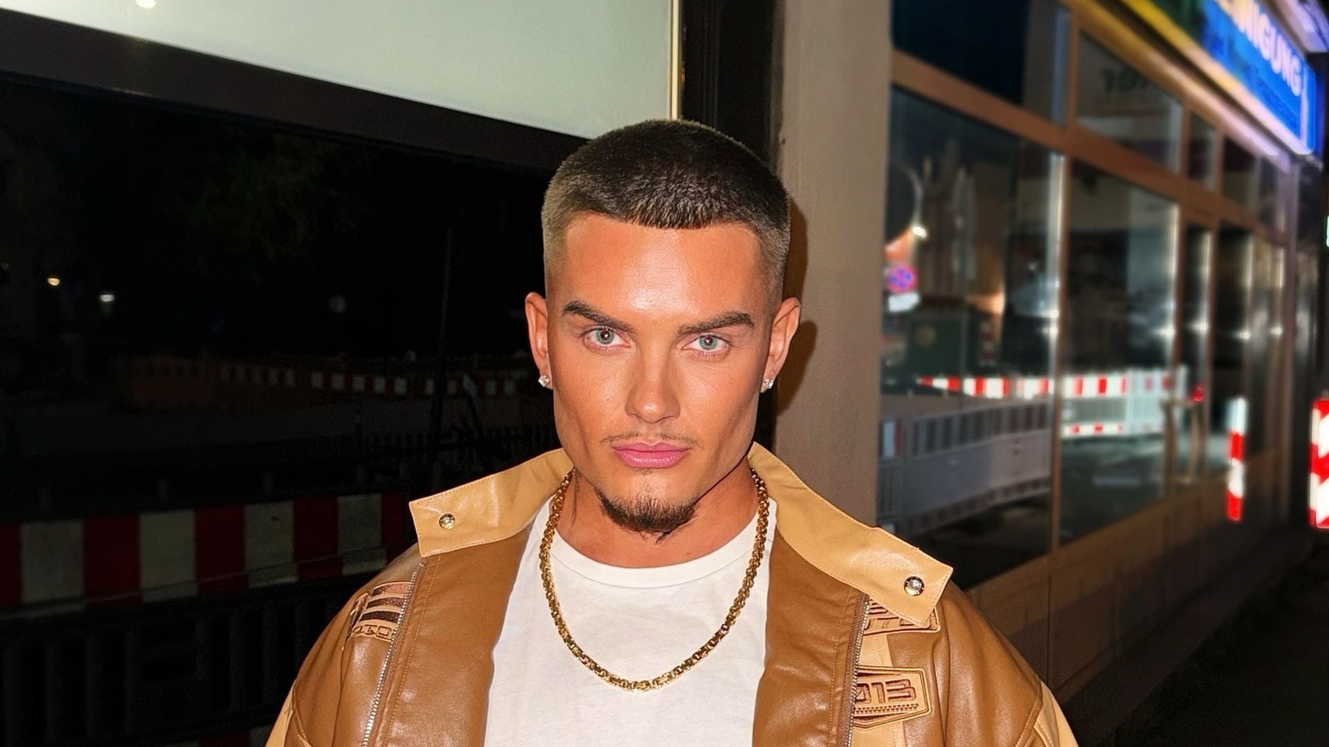 Krasse Typveränderung: Twenty4tim trägt jetzt einen Buzz-Cut