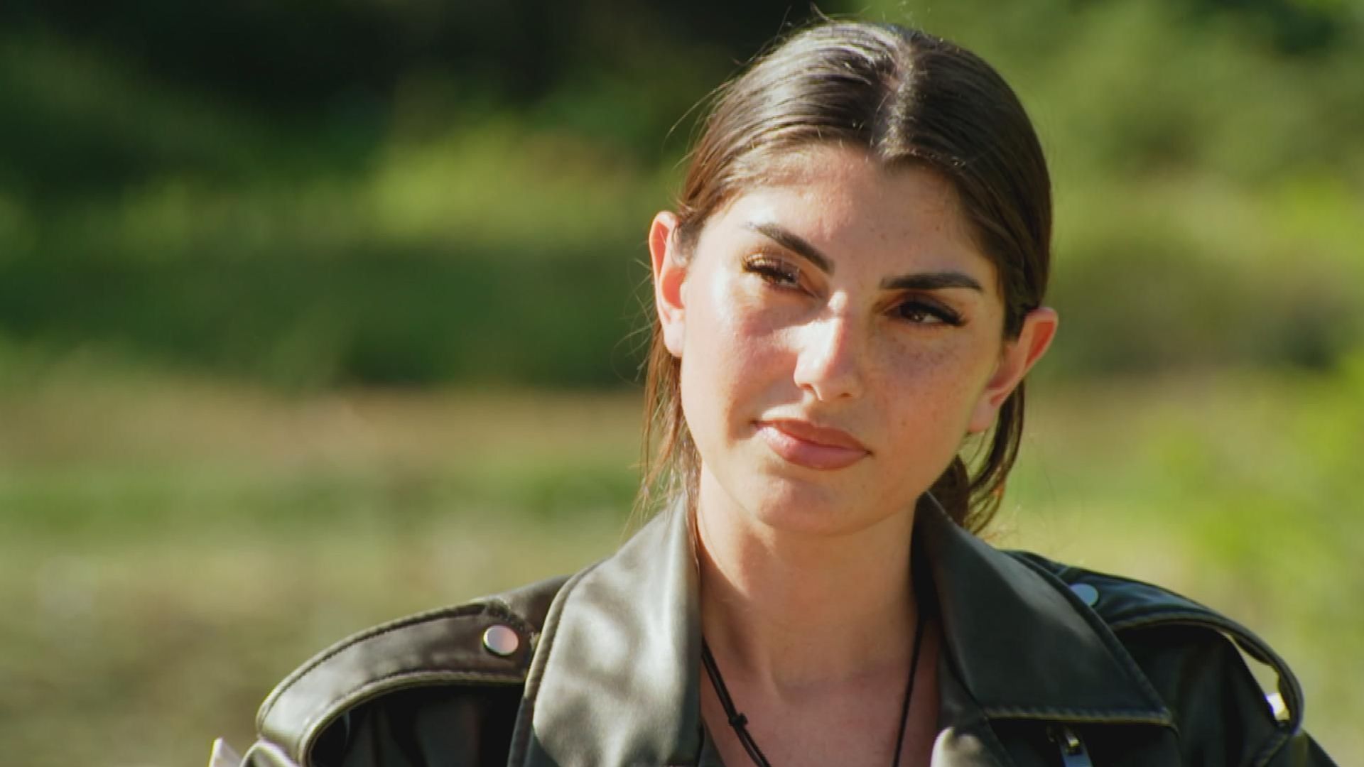 -Geritzt-Yeliz-Koc-teilt-bitteren-Tiefpunkt-ihrer-Kindheit