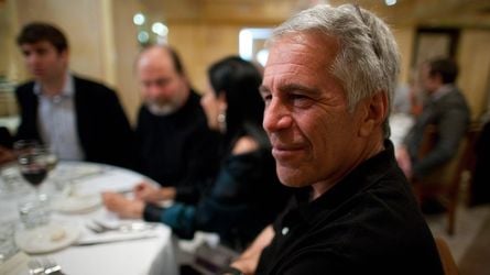 Doku "Jeffrey Epstein: Stinkreich" ist wieder Netflix-Hit