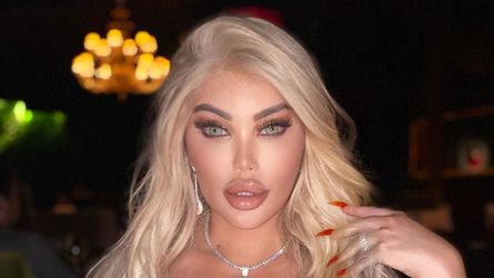 Real-Life-Barbie Jessica Alves zeigt neue Kurven im Bikini