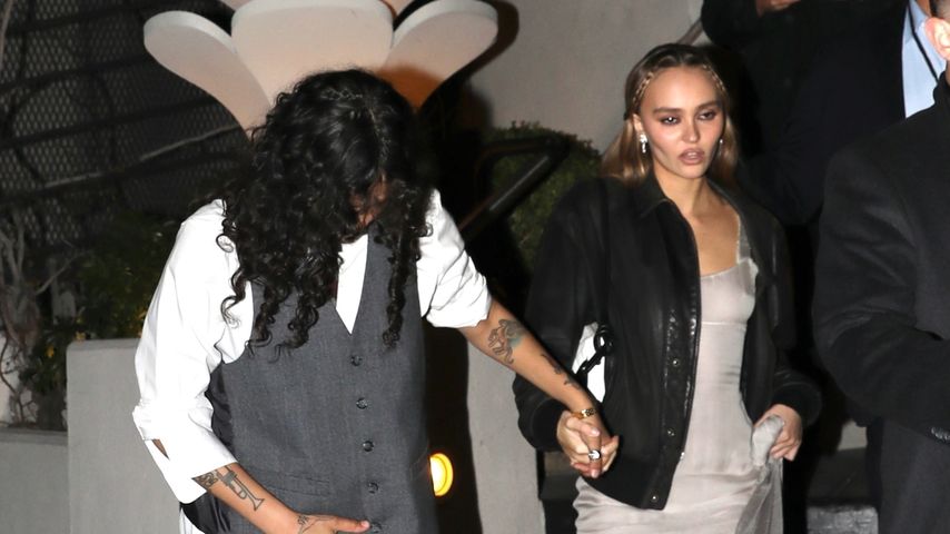 Lily-Rose Depp zeigt sich verliebt mit Freundin 070 Shake