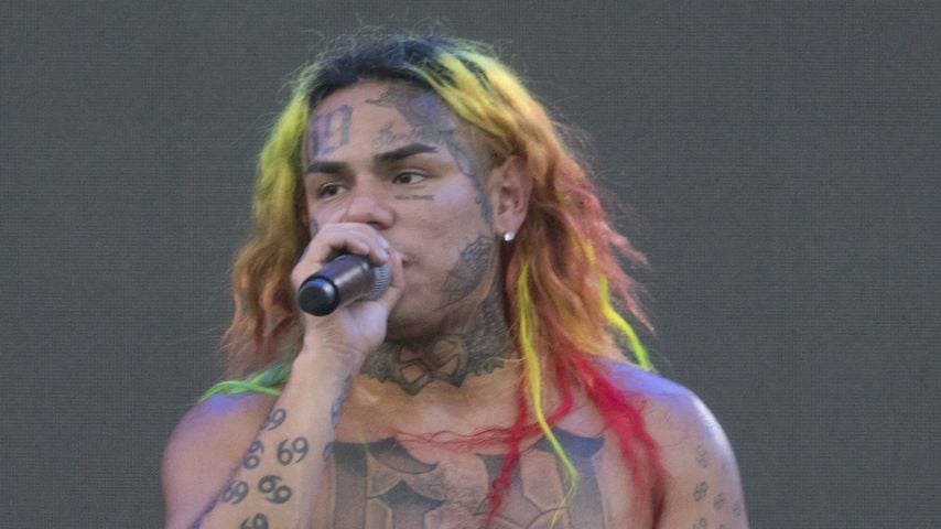 6ix9ine während eines Konzerts im März 2018
