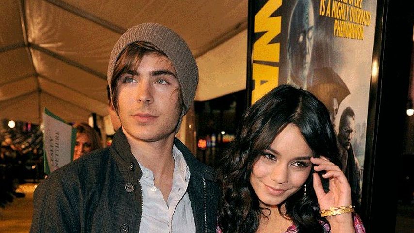 Schwul? Zac Efron hält mit einem Jungen Händchen
