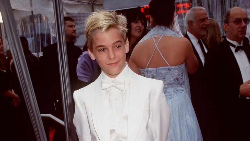Aaron Carter, Februar 2000