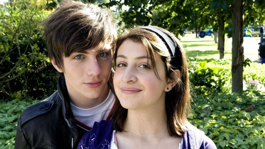 Aaron Johnson als Robbie und Georgia Groome als Georgia Nicolson in "Frontalknutschen" (2008)