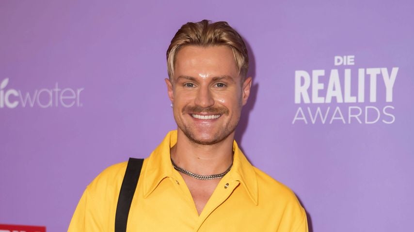 Aaron Koenigs macht es offiziell: Er ist in einer Beziehung