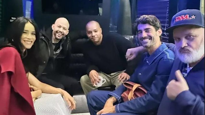 Abigail Spencer, Jon Cryer, Donald Faison, Oscar Valls und Mike O'Malley