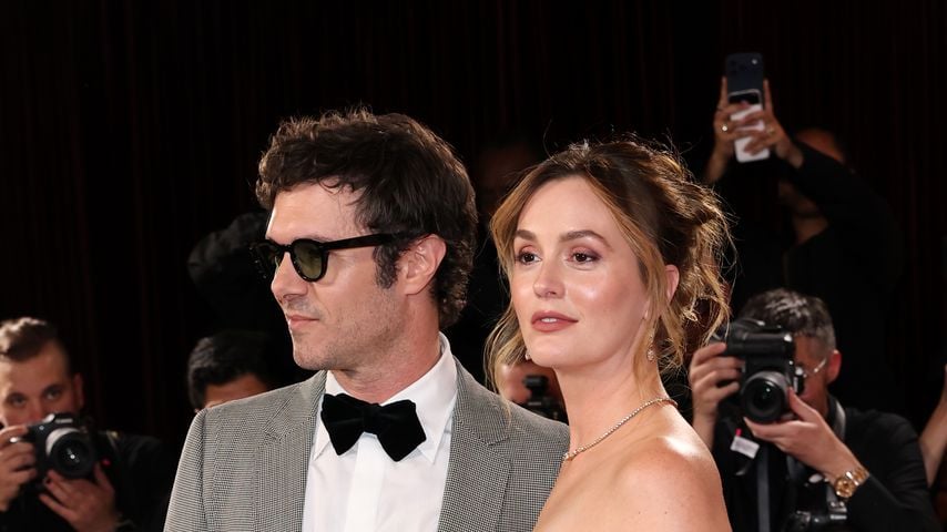 Adam Brody und Leighton Meester bei den Golden Globes 2026