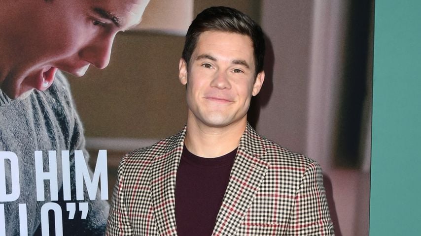 Adam DeVine, Komiker