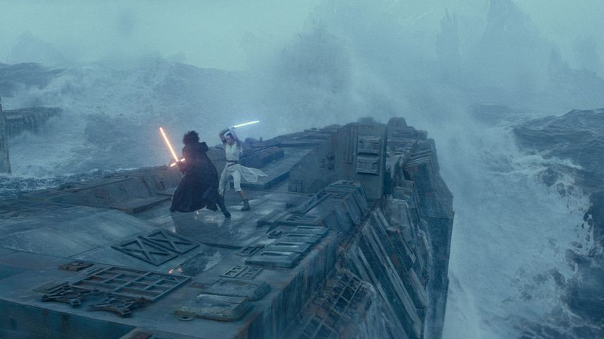 Adam Driver und Daisy Ridley in "Star Wars: Der Aufstieg Skywalkers"