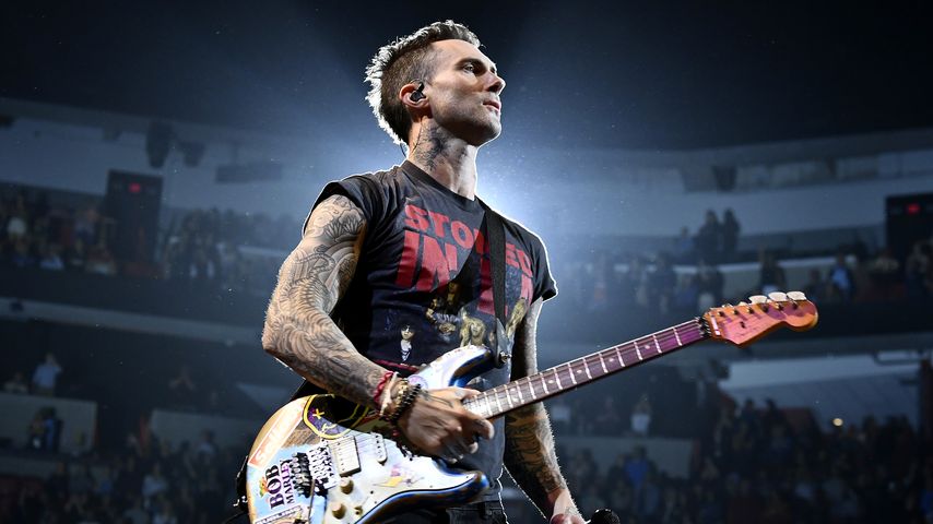 Adam Levine, Sänger