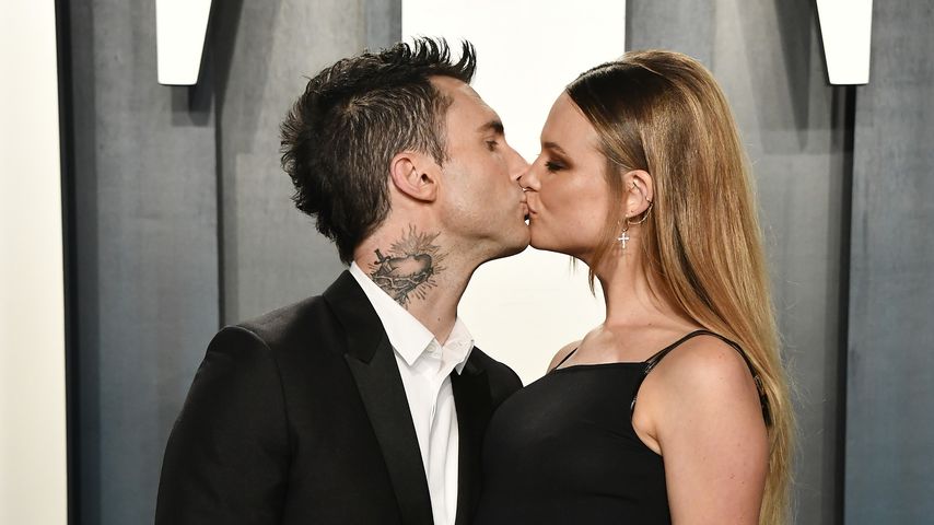Adam Levine und Behati Prinsloo, 2020