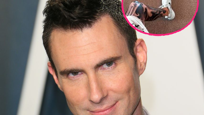Hat drei Tage gedauert: Adam Levine zeigt neues XXL-Tattoo