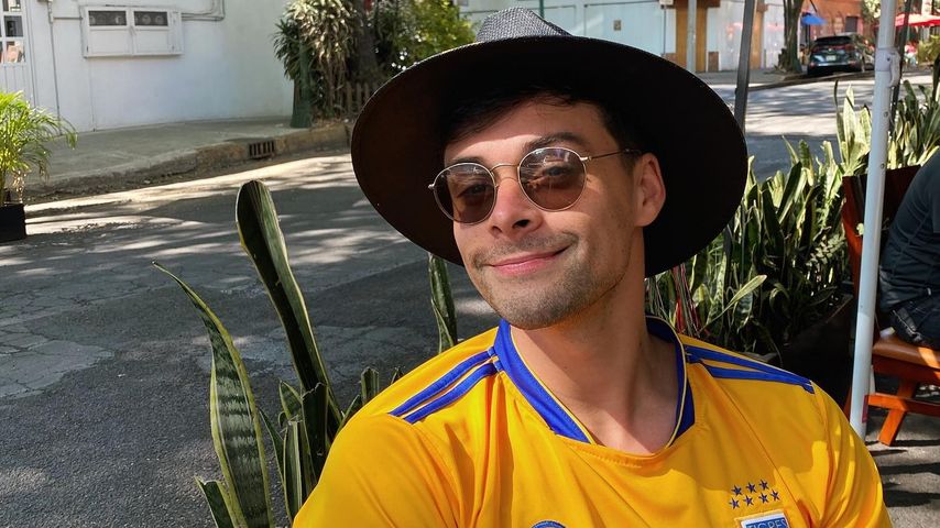Adam Long, Schauspieler