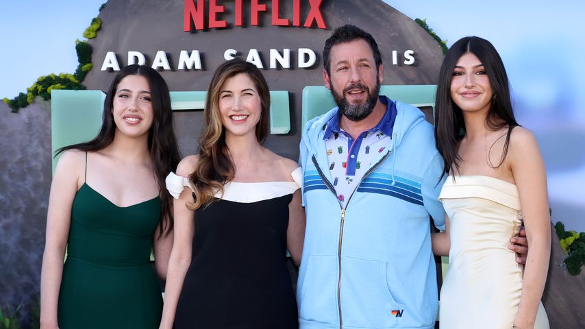 Adam Sandler mit Frau Jackie und seinen Töchtern
