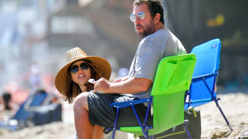 Adam Sandler mit seiner Frau Jackie am Strand von Malibu, Juni 2020