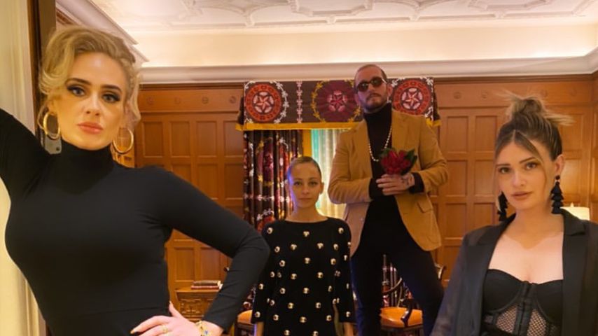 Adele, Nicole Richie, Jedidiah Jenkins und Lauren Paul