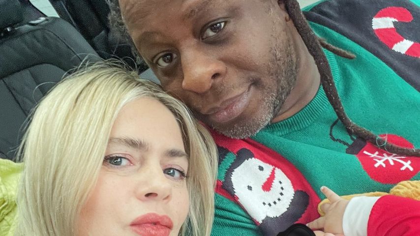 Adelina Zilai und Mola Adebisi mit ihrem Sohn, Dezember 2024