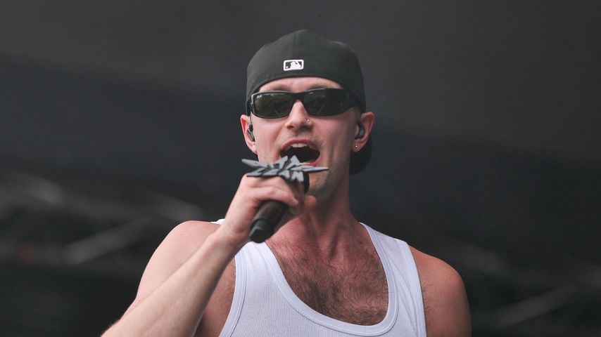 Adrian Julius Tillmann alias Ritter Lean tritt beim Lollapalooza im Berliner Olympiastadion auf