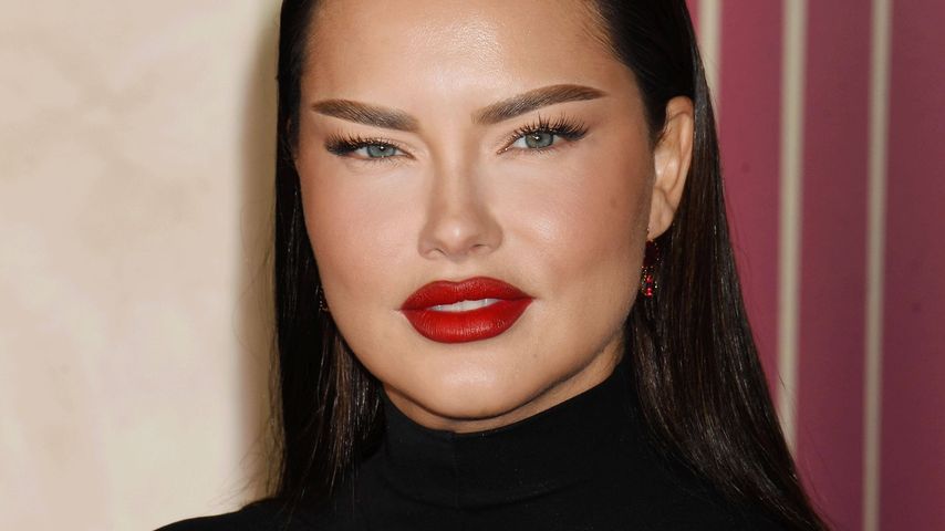Adriana Lima bei der Premiere von "The Ballad of Songbirds & Snakes" im TCL Chinese Theatre in Hollywood, 13. November 2023