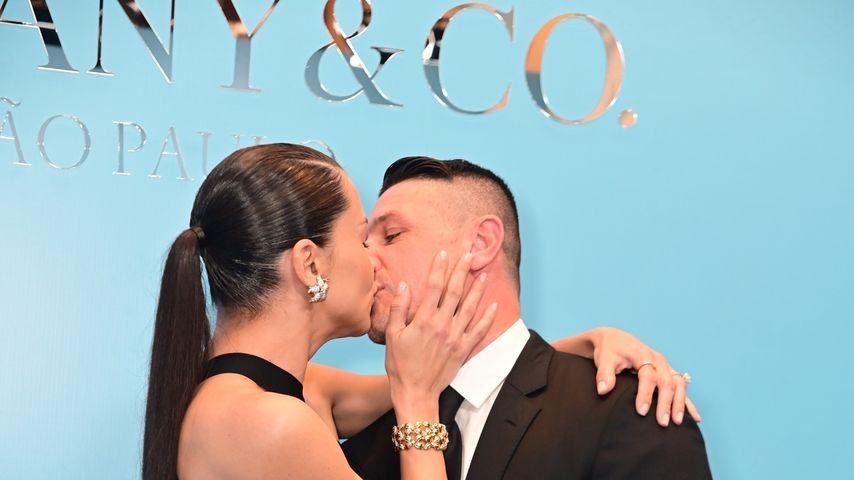Frisch verheiratete Adriana Lima turtelt mit ihrem Andre