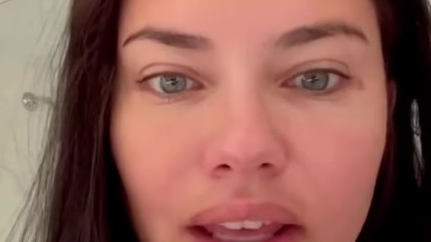 Adriana Lima, Februar 2022
