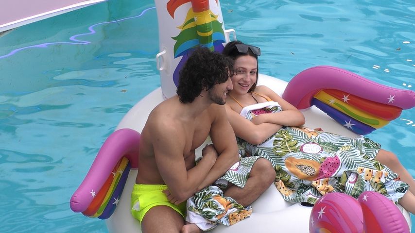 Adriano und Jessica in der ersten "Love Island"-Folge