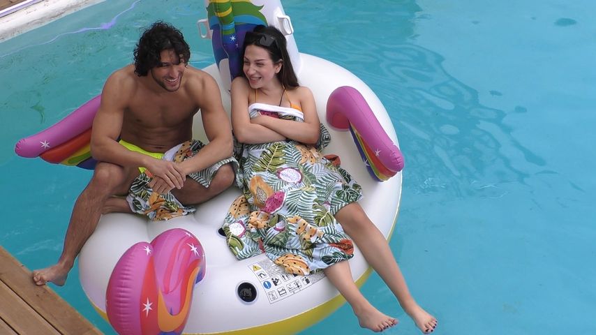 Adriano und Jessica in der ersten "Love Island"-Folge