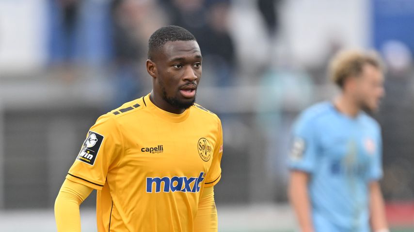 Sportverein zollt Agyemang Diawusie (†25) am Todestag Tribut